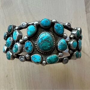 Vintage 1940's ZUNI Heavy Sterling Silver Turquoise Cluster Cuff Bracelet 76g